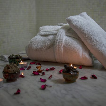 Oum Palace Hotel & Spa Casablanca Exterior photo